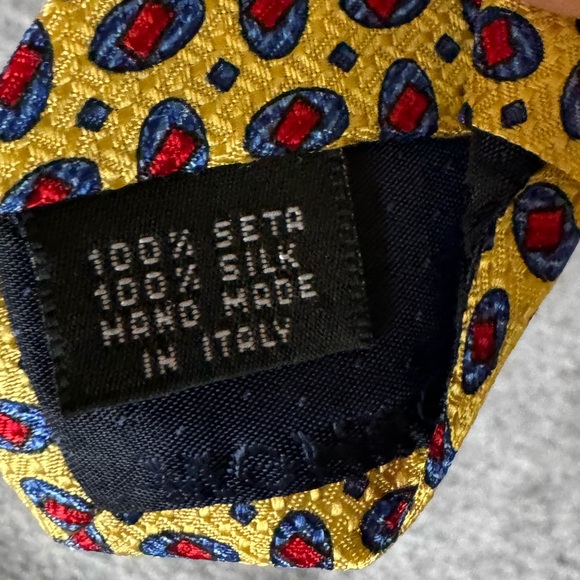 Mondo Uomo Men’s 100% Silk Tie, 4”🦋 - Picture 6 of 7